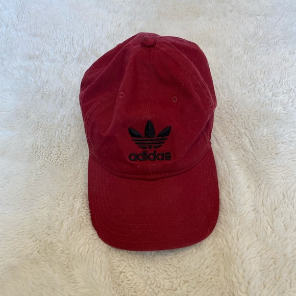 Red ADIDAS cap - Picture 1 of 4